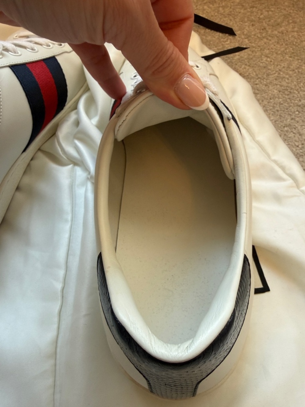 Men’s Gucci Ace Sneaker size 12 - Picture 4 of 7